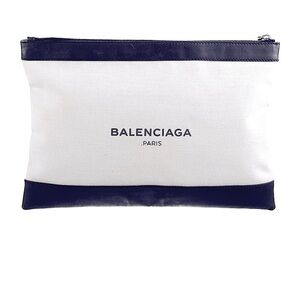 Balenciaga
Navy Clip M Clutch
